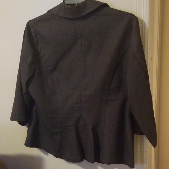 Gray Jacket - Picture 3 of 7